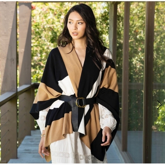 New Parish LA 'Stevie' Poncho - Picture 2 of 8